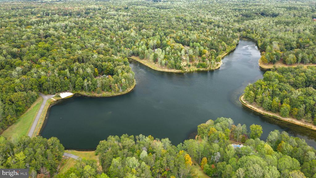 12586 LAKE COVENTRY DR, BEALETON, Virginia, 4 Bedrooms Bedrooms, ,3 BathroomsBathrooms,Residential,12586 LAKE COVENTRY DR,VAFQ2018540 MLS # VAFQ2018540