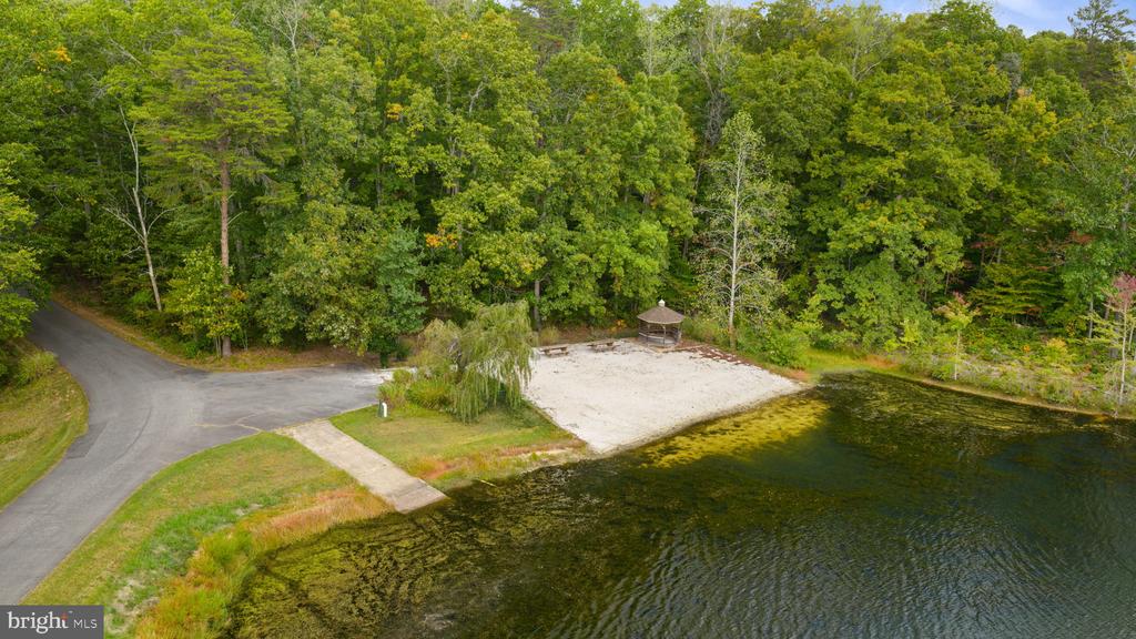 12586 LAKE COVENTRY DR, BEALETON, Virginia, 4 Bedrooms Bedrooms, ,3 BathroomsBathrooms,Residential,12586 LAKE COVENTRY DR,VAFQ2018540 MLS # VAFQ2018540