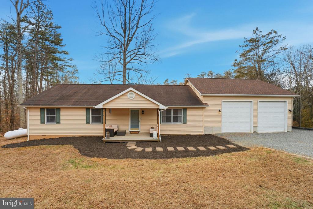 14566 SNAKE CASTLE RD, SUMERDUCK, Virginia, 3 Bedrooms Bedrooms, ,2 BathroomsBathrooms,Residential,14566 SNAKE CASTLE RD,VAFQ2020138 MLS # VAFQ2020138