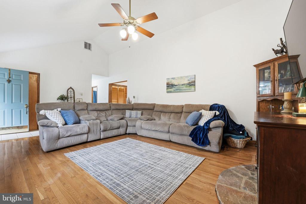 14566 SNAKE CASTLE RD, SUMERDUCK, Virginia, 3 Bedrooms Bedrooms, ,2 BathroomsBathrooms,Residential,14566 SNAKE CASTLE RD,VAFQ2020138 MLS # VAFQ2020138