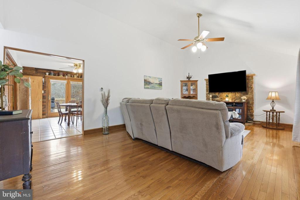 14566 SNAKE CASTLE RD, SUMERDUCK, Virginia, 3 Bedrooms Bedrooms, ,2 BathroomsBathrooms,Residential,14566 SNAKE CASTLE RD,VAFQ2020138 MLS # VAFQ2020138