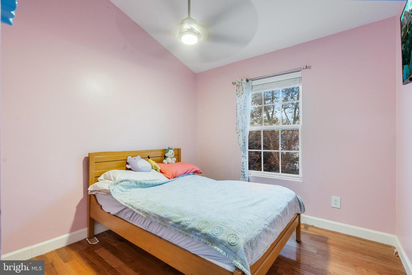 14087 ASHER VW, CENTREVILLE, Virginia 20121, 3 Bedrooms Bedrooms, 13 Rooms Rooms,3 BathroomsBathrooms,Residential,For sale,14087 ASHER VW,VAFX2278930 MLS # VAFX2278930