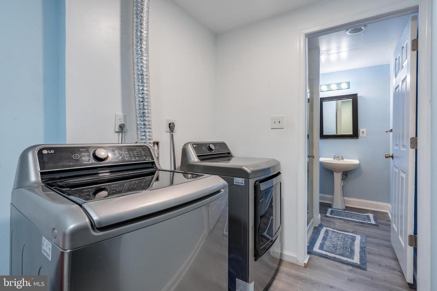 14087 ASHER VW, CENTREVILLE, Virginia 20121, 3 Bedrooms Bedrooms, 13 Rooms Rooms,3 BathroomsBathrooms,Residential,For sale,14087 ASHER VW,VAFX2278930 MLS # VAFX2278930