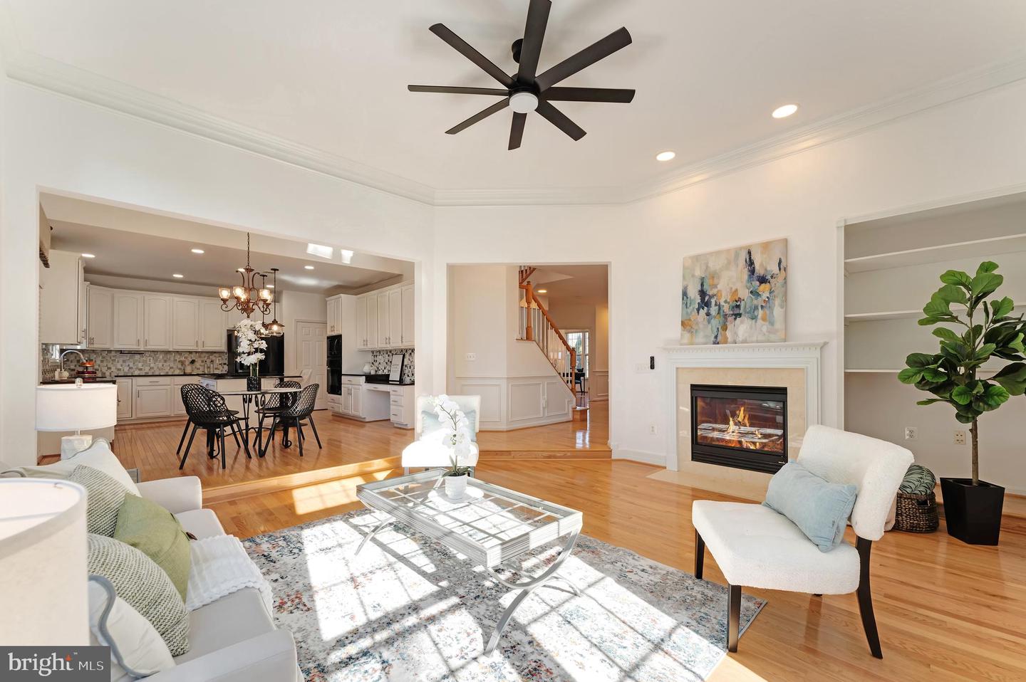 7204 LYNDAM HILL CIR, LORTON, Virginia 22079, 5 Bedrooms Bedrooms, ,3 BathroomsBathrooms,Residential,For sale,7204 LYNDAM HILL CIR,VAFX2279044 MLS # VAFX2279044