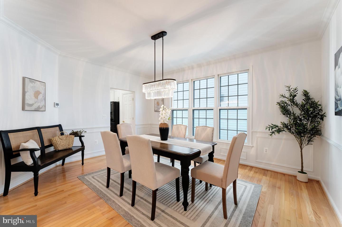 7204 LYNDAM HILL CIR, LORTON, Virginia 22079, 5 Bedrooms Bedrooms, ,3 BathroomsBathrooms,Residential,For sale,7204 LYNDAM HILL CIR,VAFX2279044 MLS # VAFX2279044