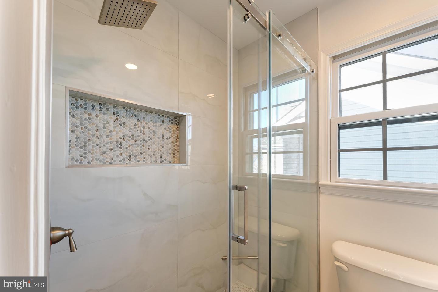 7204 LYNDAM HILL CIR, LORTON, Virginia 22079, 5 Bedrooms Bedrooms, ,3 BathroomsBathrooms,Residential,For sale,7204 LYNDAM HILL CIR,VAFX2279044 MLS # VAFX2279044