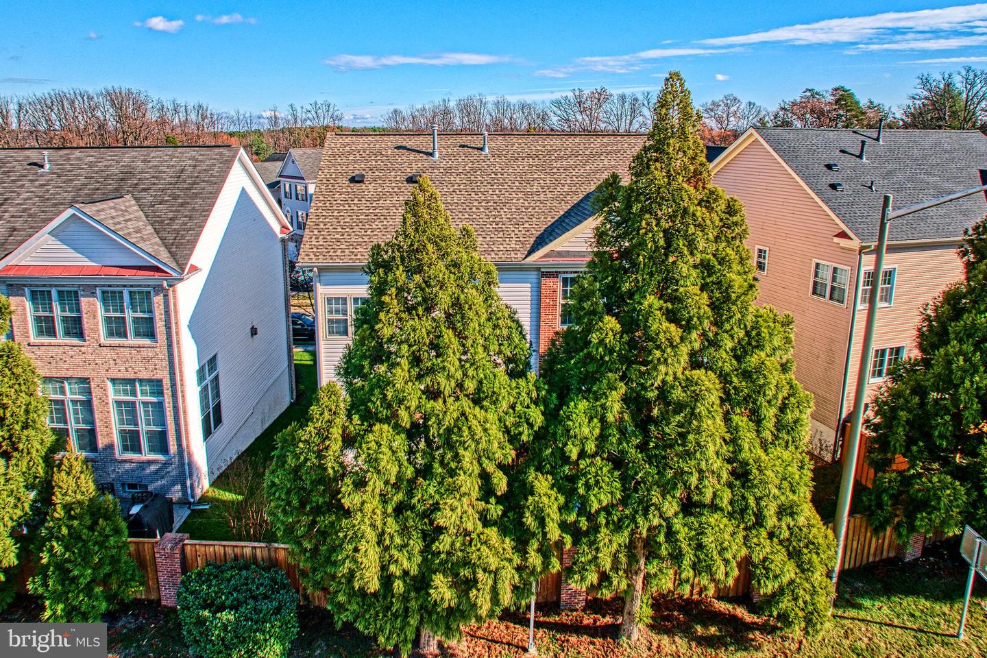 7204 LYNDAM HILL CIR, LORTON, Virginia 22079, 5 Bedrooms Bedrooms, ,3 BathroomsBathrooms,Residential,For sale,7204 LYNDAM HILL CIR,VAFX2279044 MLS # VAFX2279044