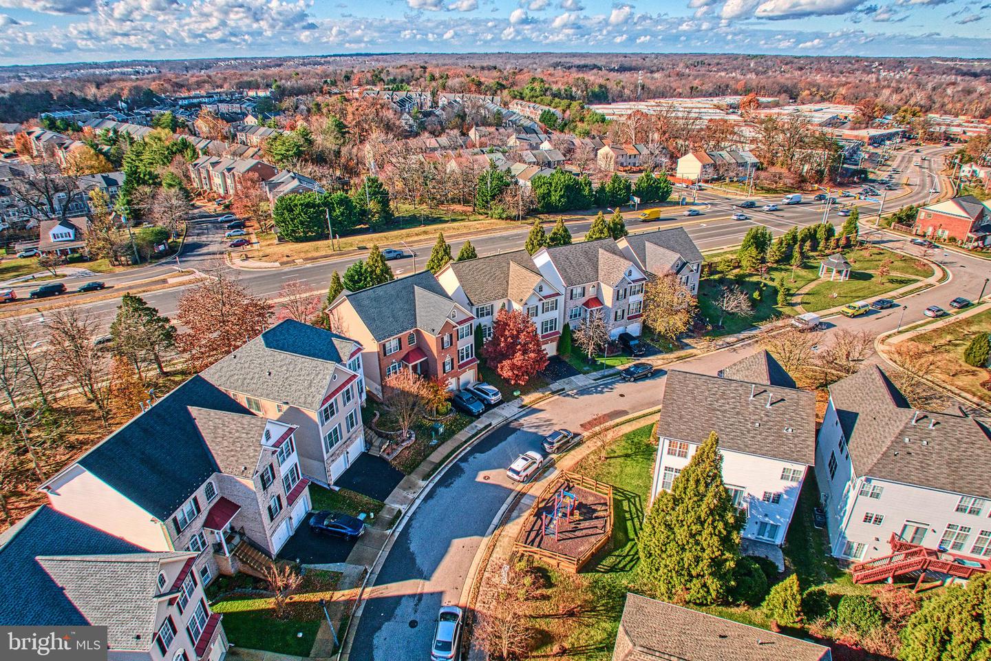 7204 LYNDAM HILL CIR, LORTON, Virginia 22079, 5 Bedrooms Bedrooms, ,3 BathroomsBathrooms,Residential,For sale,7204 LYNDAM HILL CIR,VAFX2279044 MLS # VAFX2279044