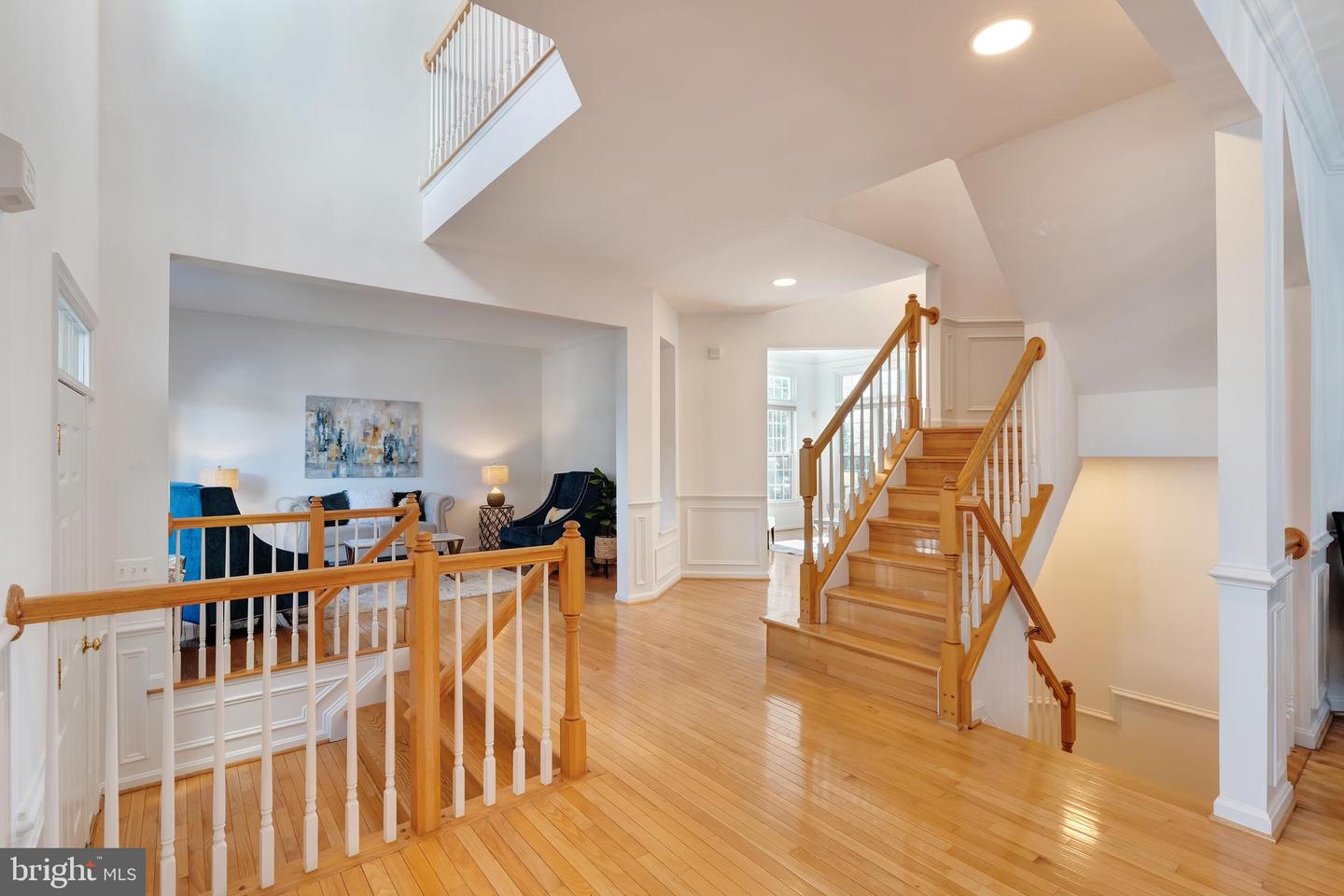 7204 LYNDAM HILL CIR, LORTON, Virginia 22079, 5 Bedrooms Bedrooms, ,3 BathroomsBathrooms,Residential,For sale,7204 LYNDAM HILL CIR,VAFX2279044 MLS # VAFX2279044