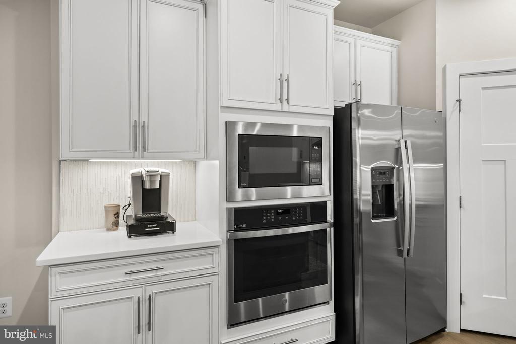 8612 SYLVANNAH DR, SPOTSYLVANIA, Virginia 22551, 5 Bedrooms Bedrooms, ,4 BathroomsBathrooms,Residential,8612 SYLVANNAH DR,VASP2038144 MLS # VASP2038144