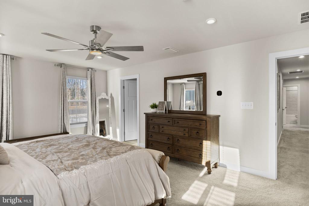 8612 SYLVANNAH DR, SPOTSYLVANIA, Virginia 22551, 5 Bedrooms Bedrooms, ,4 BathroomsBathrooms,Residential,8612 SYLVANNAH DR,VASP2038144 MLS # VASP2038144