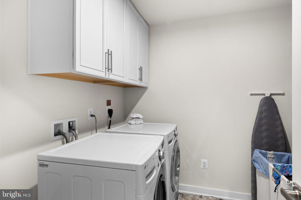 8612 SYLVANNAH DR, SPOTSYLVANIA, Virginia 22551, 5 Bedrooms Bedrooms, ,4 BathroomsBathrooms,Residential,8612 SYLVANNAH DR,VASP2038144 MLS # VASP2038144