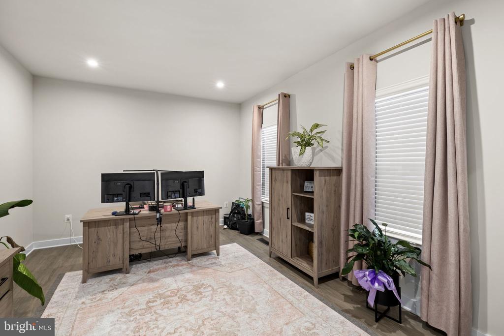 8612 SYLVANNAH DR, SPOTSYLVANIA, Virginia 22551, 5 Bedrooms Bedrooms, ,4 BathroomsBathrooms,Residential,8612 SYLVANNAH DR,VASP2038144 MLS # VASP2038144