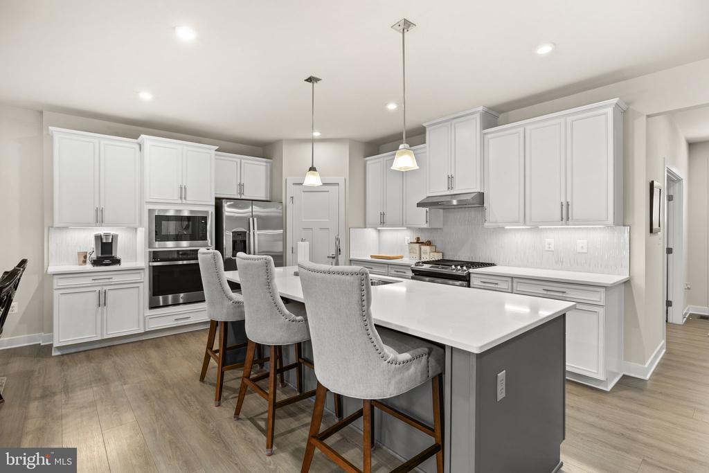 8612 SYLVANNAH DR, SPOTSYLVANIA, Virginia 22551, 5 Bedrooms Bedrooms, ,4 BathroomsBathrooms,Residential,8612 SYLVANNAH DR,VASP2038144 MLS # VASP2038144