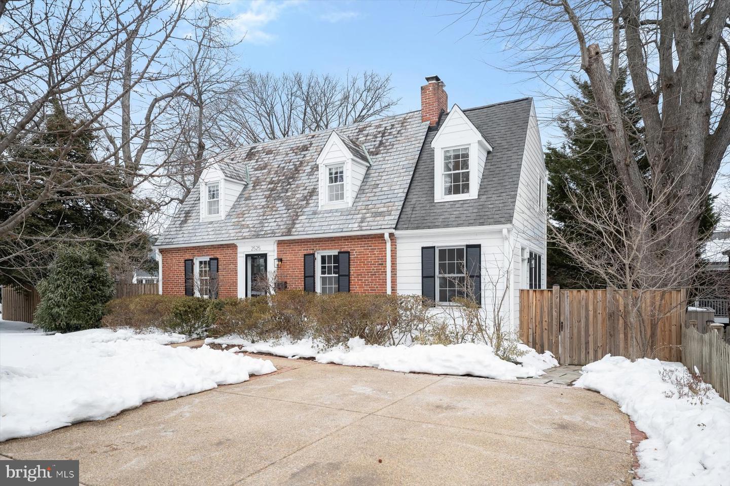 2525 N FLORIDA ST, ARLINGTON, Virginia 22207, 6 Bedrooms Bedrooms, ,3 BathroomsBathrooms,Residential,For sale,2525 N FLORIDA ST,VAAR2067252 MLS # VAAR2067252