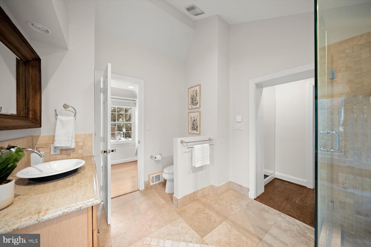 2525 N FLORIDA ST, ARLINGTON, Virginia 22207, 6 Bedrooms Bedrooms, ,3 BathroomsBathrooms,Residential,For sale,2525 N FLORIDA ST,VAAR2067252 MLS # VAAR2067252