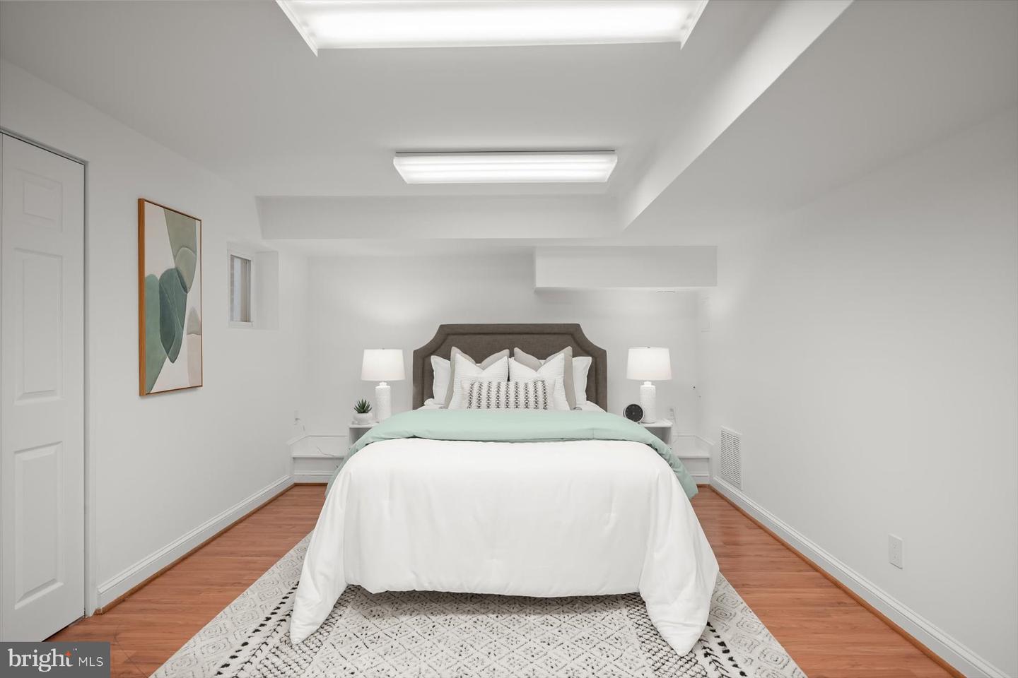 2525 N FLORIDA ST, ARLINGTON, Virginia 22207, 6 Bedrooms Bedrooms, ,3 BathroomsBathrooms,Residential,For sale,2525 N FLORIDA ST,VAAR2067252 MLS # VAAR2067252