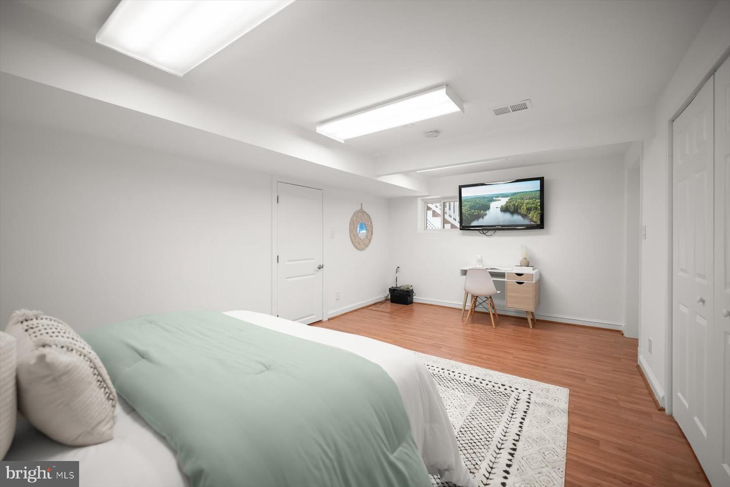 2525 N FLORIDA ST, ARLINGTON, Virginia 22207, 6 Bedrooms Bedrooms, ,3 BathroomsBathrooms,Residential,For sale,2525 N FLORIDA ST,VAAR2067252 MLS # VAAR2067252