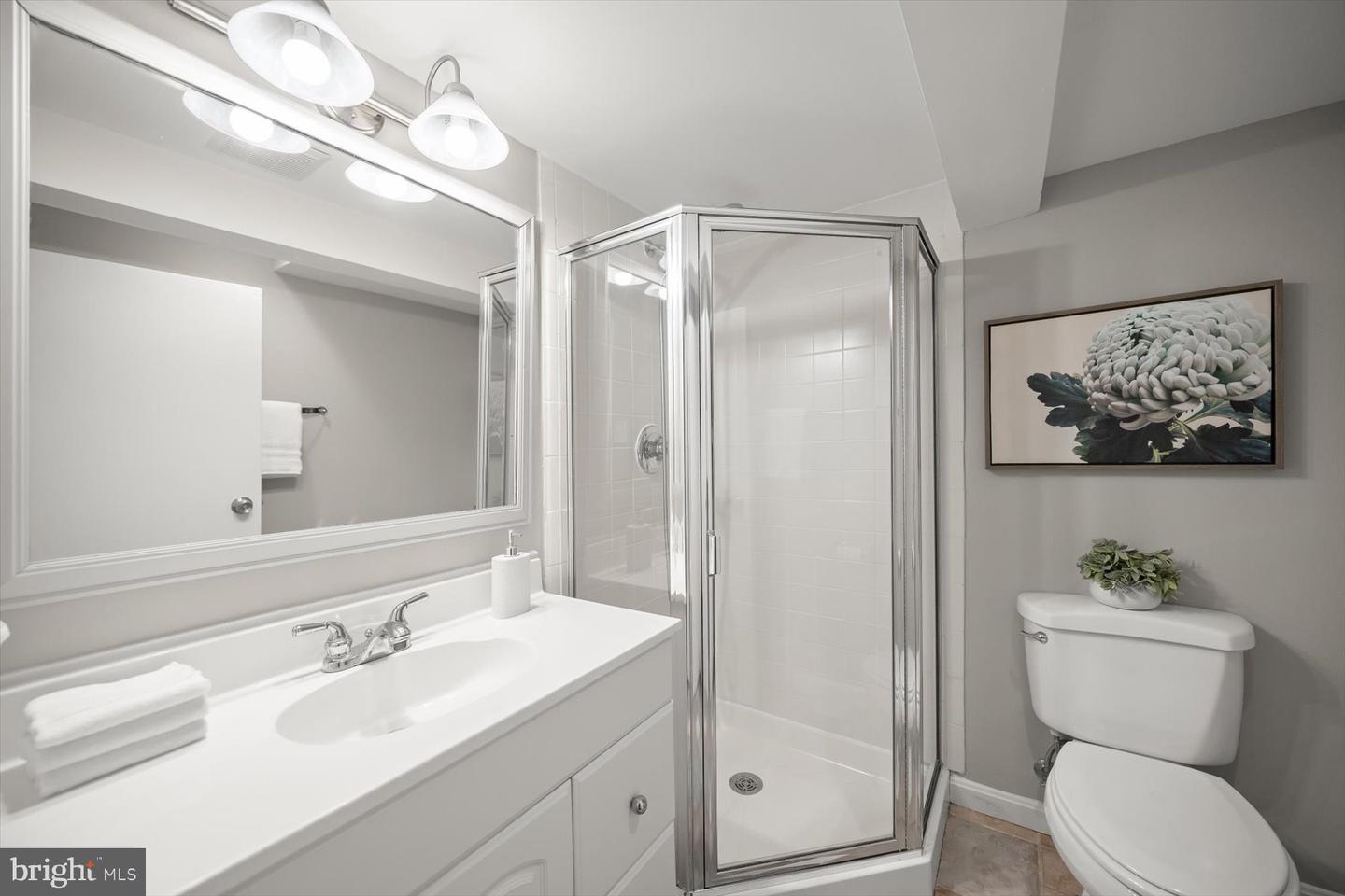 2525 N FLORIDA ST, ARLINGTON, Virginia 22207, 6 Bedrooms Bedrooms, ,3 BathroomsBathrooms,Residential,For sale,2525 N FLORIDA ST,VAAR2067252 MLS # VAAR2067252