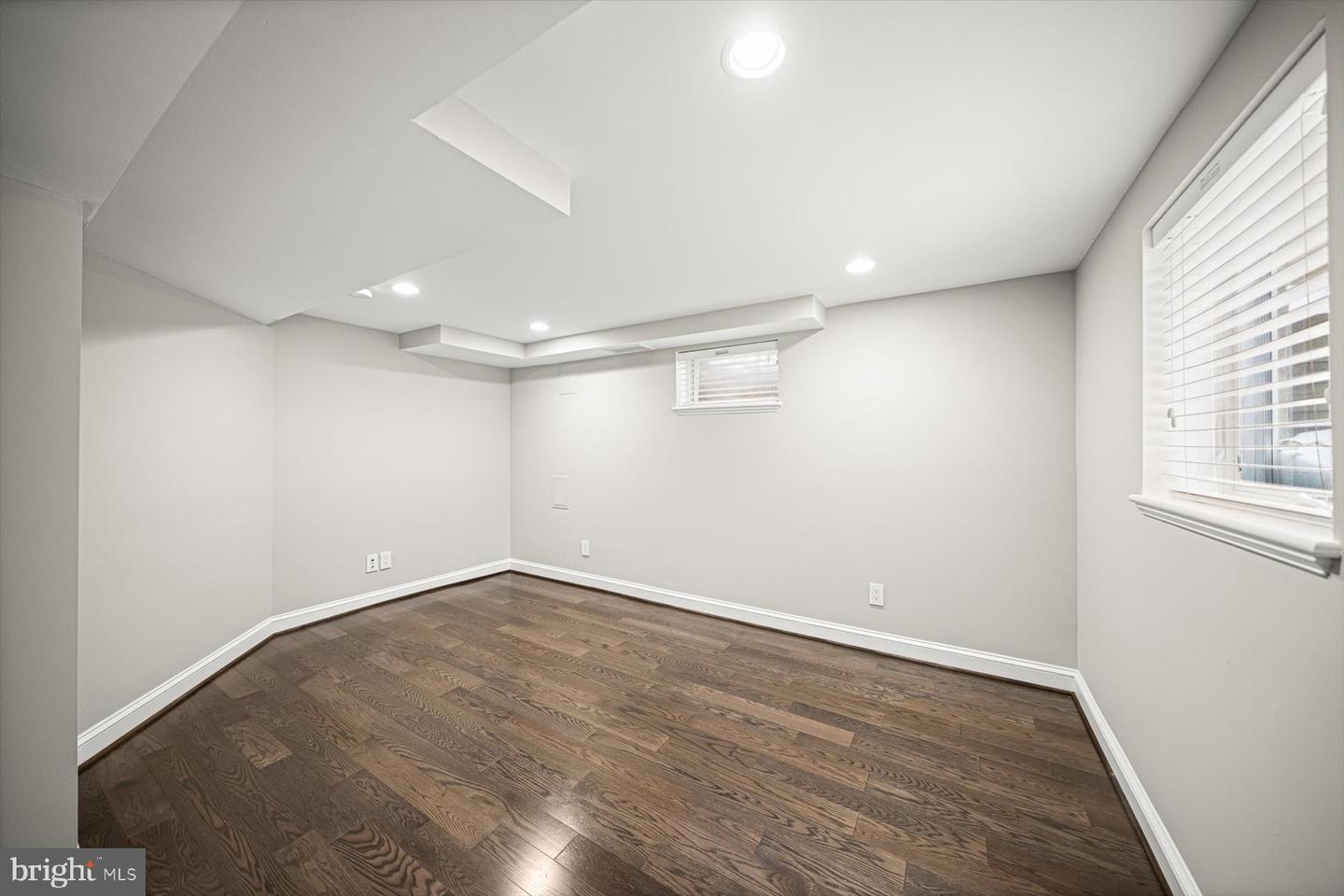 2525 N FLORIDA ST, ARLINGTON, Virginia 22207, 6 Bedrooms Bedrooms, ,3 BathroomsBathrooms,Residential,For sale,2525 N FLORIDA ST,VAAR2067252 MLS # VAAR2067252