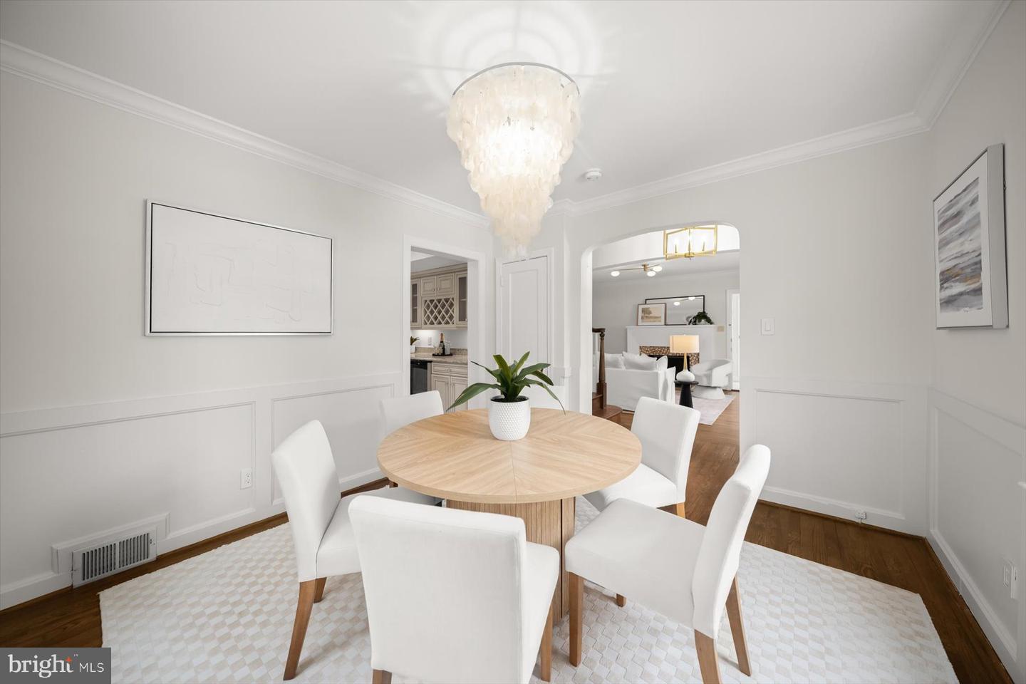 2525 N FLORIDA ST, ARLINGTON, Virginia 22207, 6 Bedrooms Bedrooms, ,3 BathroomsBathrooms,Residential,For sale,2525 N FLORIDA ST,VAAR2067252 MLS # VAAR2067252