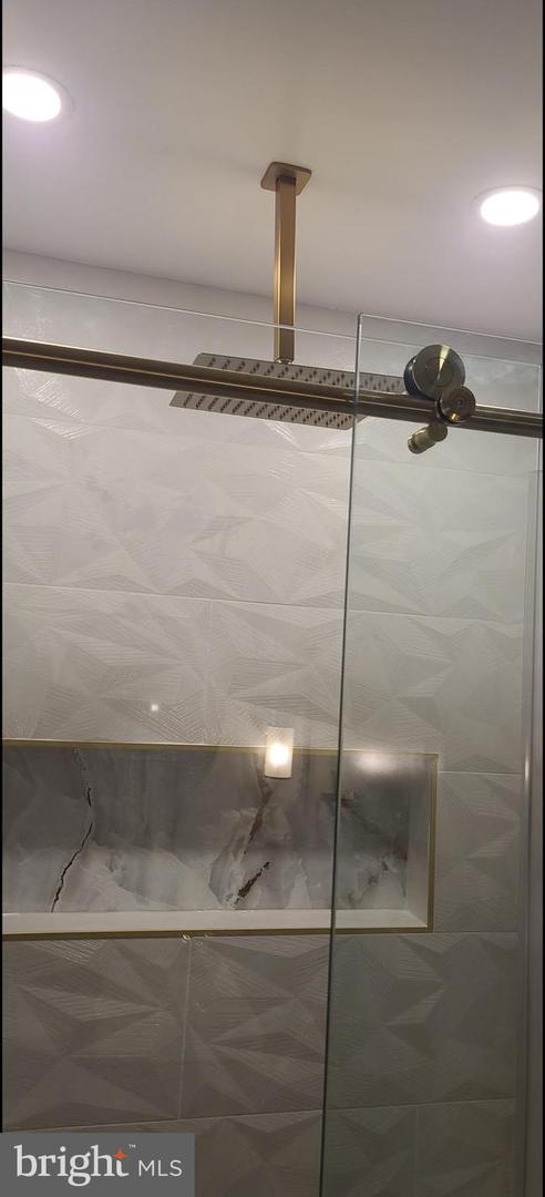 6346 ROCKSHIRE ST, ALEXANDRIA, Virginia 22315, 3 Bedrooms Bedrooms, ,2 BathroomsBathrooms,Residential,For sale,6346 ROCKSHIRE ST,VAFX2283860 MLS # VAFX2283860