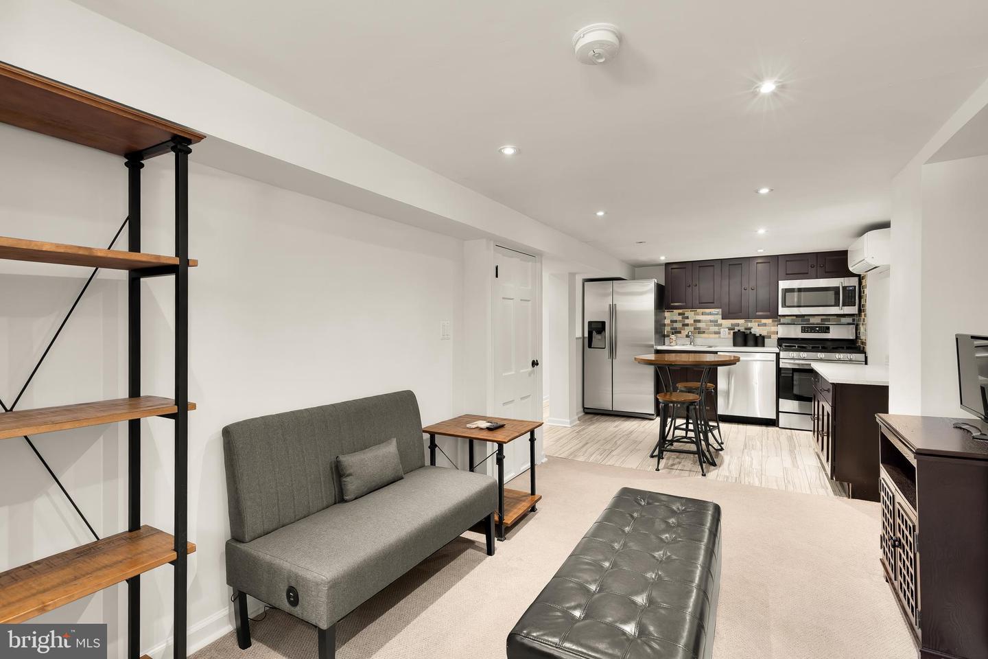 2200 DECATUR PL NW, WASHINGTON, District Of Columbia 20008, 5 Bedrooms Bedrooms, ,4 BathroomsBathrooms,Residential,For sale,2200 DECATUR PL NW,DCDC2240916 MLS # DCDC2240916