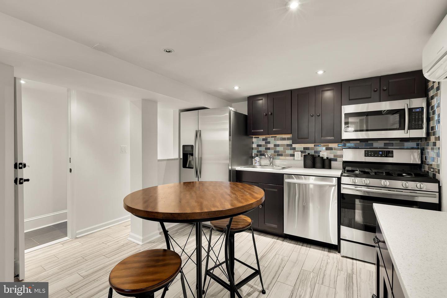 2200 DECATUR PL NW, WASHINGTON, District Of Columbia 20008, 5 Bedrooms Bedrooms, ,4 BathroomsBathrooms,Residential,For sale,2200 DECATUR PL NW,DCDC2240916 MLS # DCDC2240916