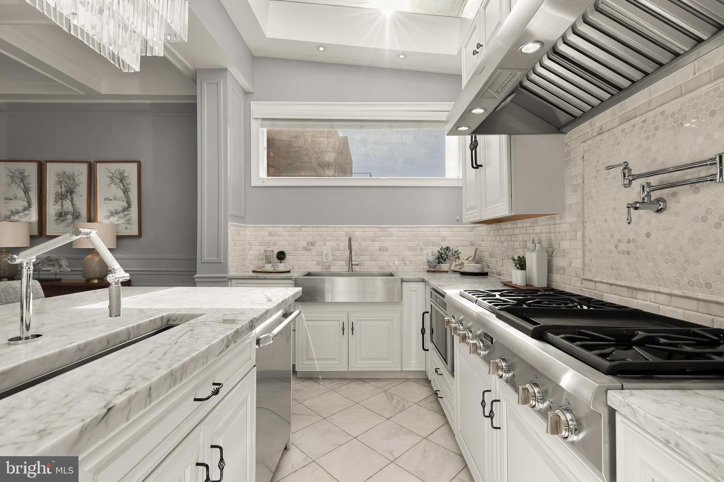 2200 DECATUR PL NW, WASHINGTON, District Of Columbia 20008, 5 Bedrooms Bedrooms, ,4 BathroomsBathrooms,Residential,For sale,2200 DECATUR PL NW,DCDC2240916 MLS # DCDC2240916