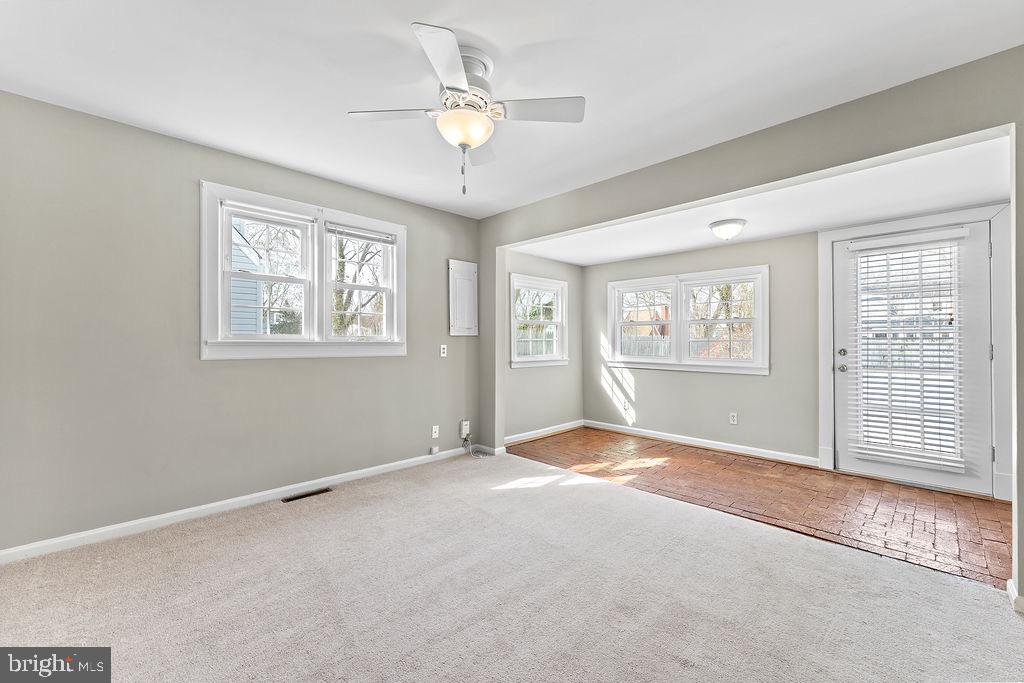 1313 PARCELL ST, FREDERICKSBURG, Virginia 22401, 3 Bedrooms Bedrooms, 8 Rooms Rooms,2 BathroomsBathrooms,Residential,For sale,1313 PARCELL ST,VAFB2009586 MLS # VAFB2009586