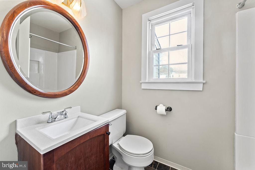 1313 PARCELL ST, FREDERICKSBURG, Virginia 22401, 3 Bedrooms Bedrooms, 8 Rooms Rooms,2 BathroomsBathrooms,Residential,For sale,1313 PARCELL ST,VAFB2009586 MLS # VAFB2009586