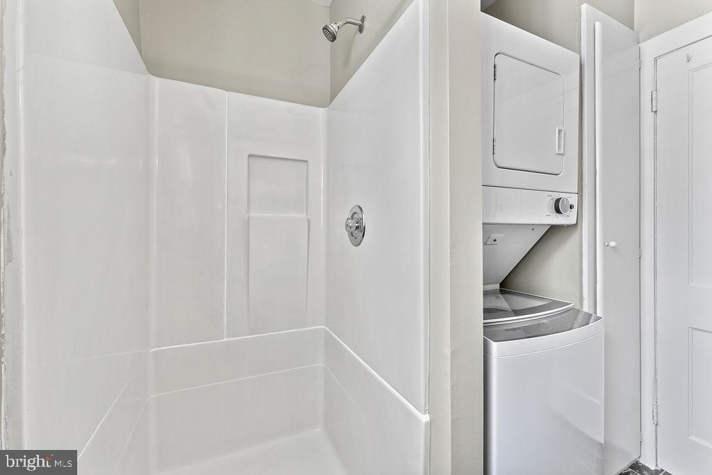 1313 PARCELL ST, FREDERICKSBURG, Virginia 22401, 3 Bedrooms Bedrooms, 8 Rooms Rooms,2 BathroomsBathrooms,Residential,For sale,1313 PARCELL ST,VAFB2009586 MLS # VAFB2009586