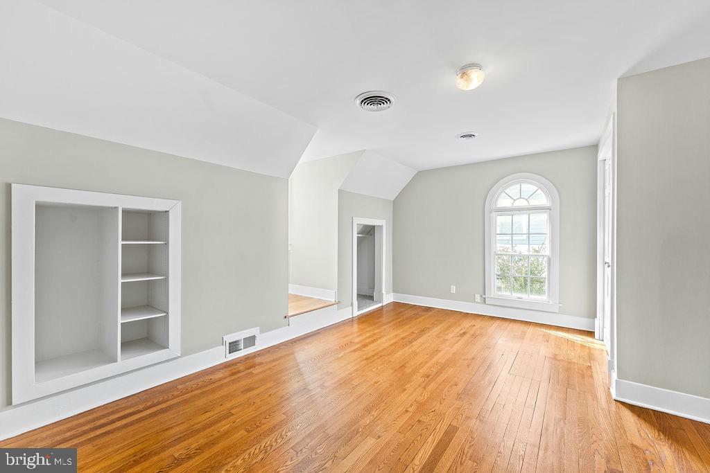 1313 PARCELL ST, FREDERICKSBURG, Virginia 22401, 3 Bedrooms Bedrooms, 8 Rooms Rooms,2 BathroomsBathrooms,Residential,For sale,1313 PARCELL ST,VAFB2009586 MLS # VAFB2009586