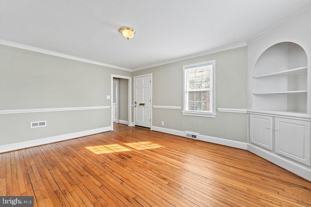 1313 PARCELL ST, FREDERICKSBURG, Virginia 22401, 3 Bedrooms Bedrooms, 8 Rooms Rooms,2 BathroomsBathrooms,Residential,For sale,1313 PARCELL ST,VAFB2009586 MLS # VAFB2009586