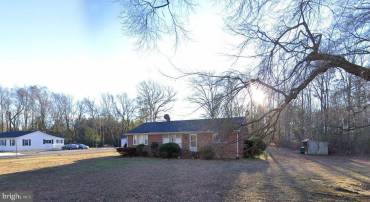 26746 OXFORD RD, RUTHER GLEN, Virginia 22546, 3 Bedrooms Bedrooms, 5 Rooms Rooms,2 BathroomsBathrooms,Residential,For sale,26746 OXFORD RD,VACV2009454 MLS # VACV2009454