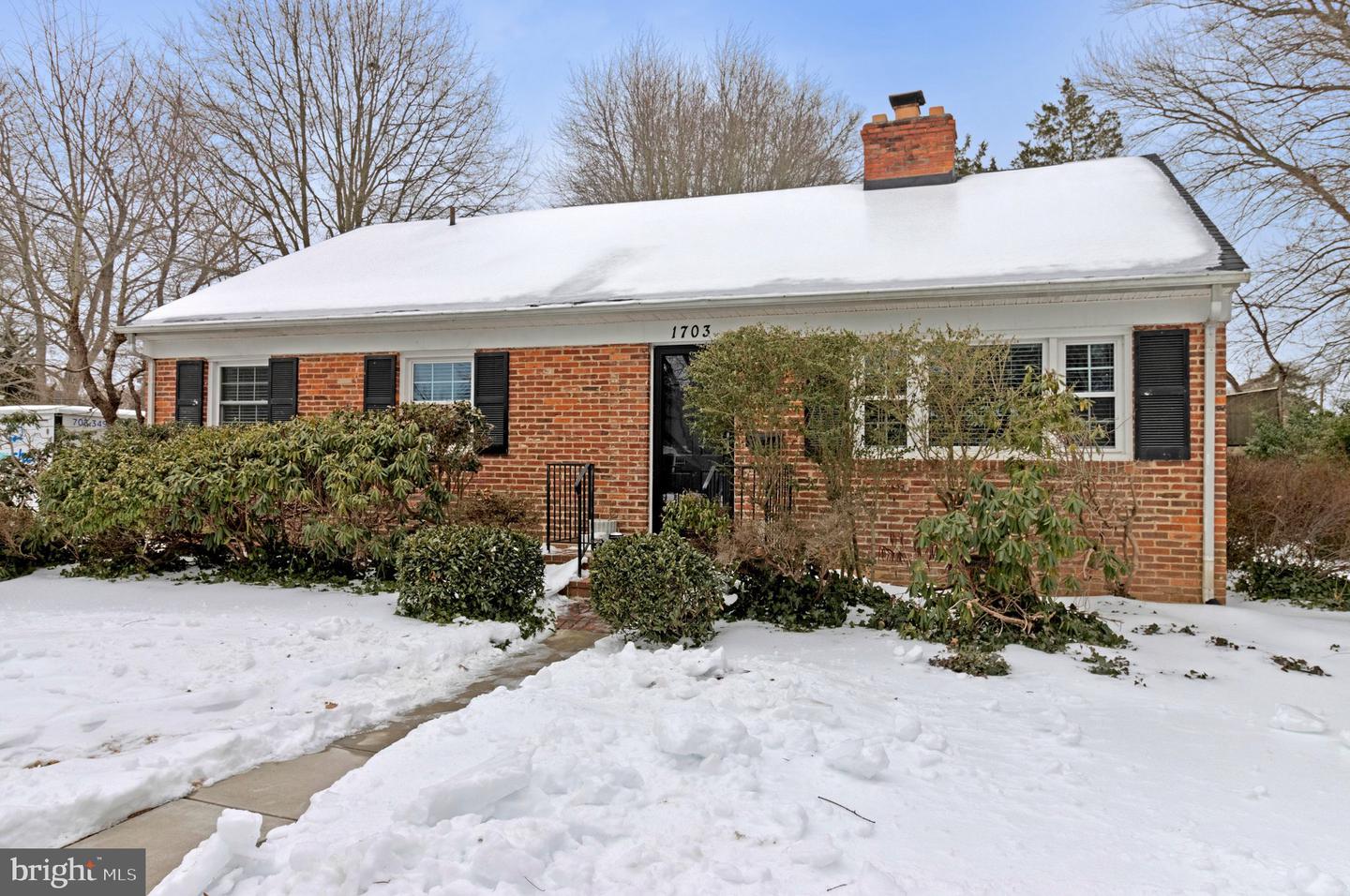 1703 TRENTON DR, ALEXANDRIA, Virginia 22308, 4 Bedrooms Bedrooms, ,3 BathroomsBathrooms,Residential,For sale,1703 TRENTON DR,VAFX2289358 MLS # VAFX2289358