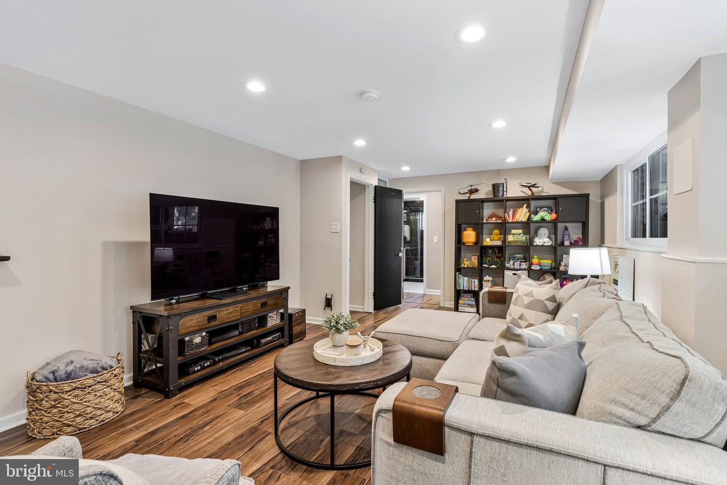 1703 TRENTON DR, ALEXANDRIA, Virginia 22308, 4 Bedrooms Bedrooms, ,3 BathroomsBathrooms,Residential,For sale,1703 TRENTON DR,VAFX2289358 MLS # VAFX2289358