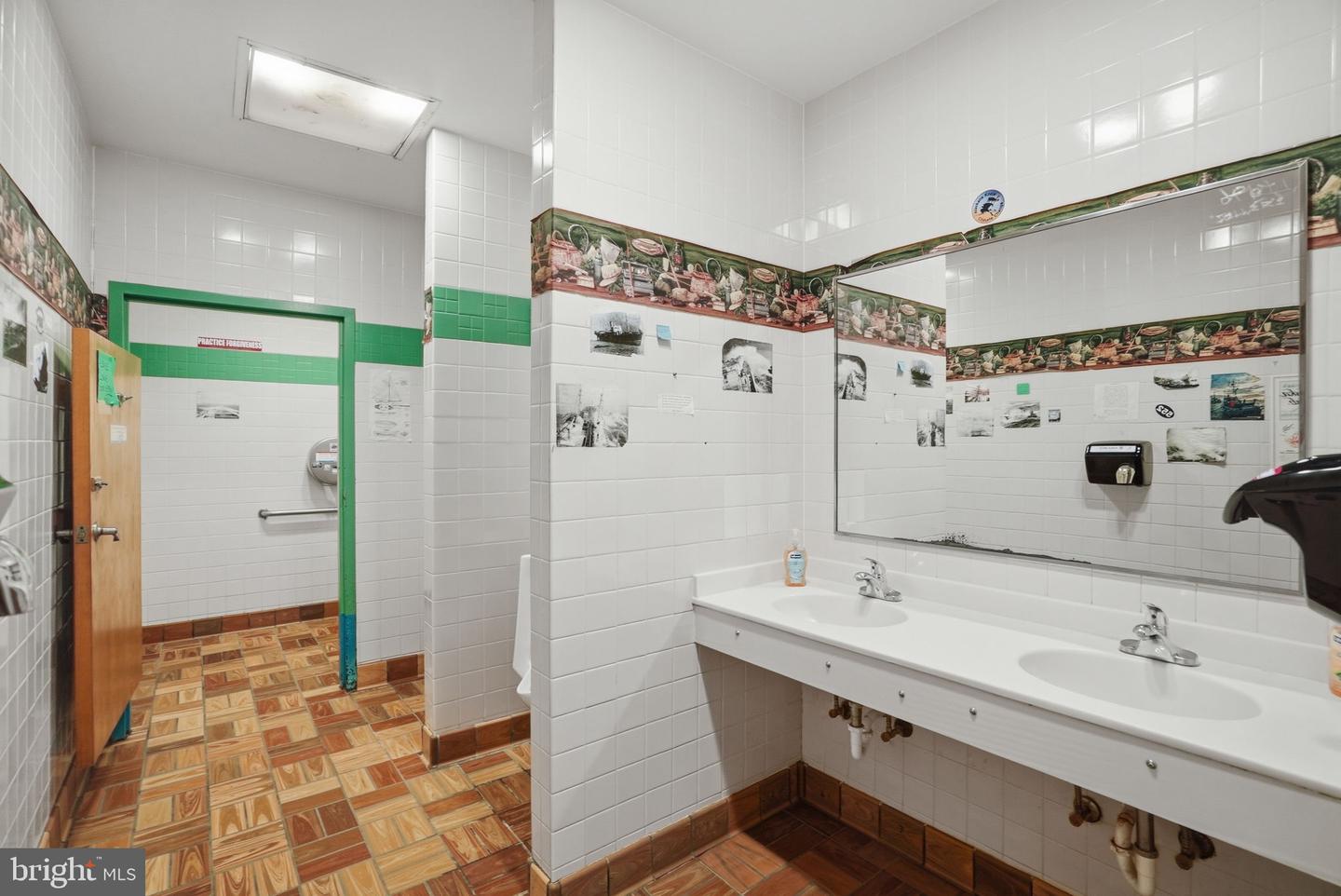 6468 LANKFORD HWY, NASSAWADOX, Virginia 23413, ,Land,For sale,6468 LANKFORD HWY,VANH2000096 MLS # VANH2000096