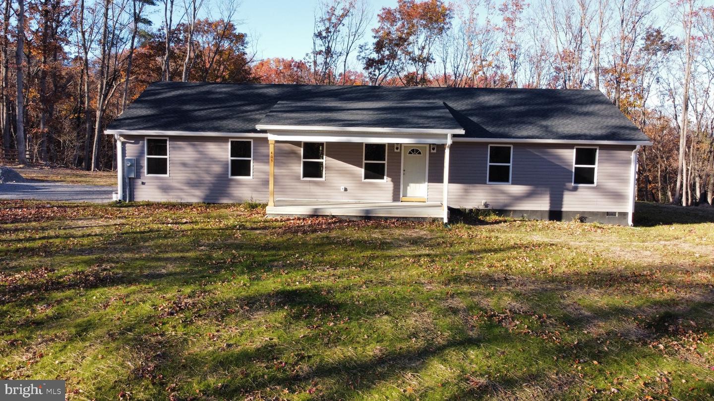 405 N VIEW DR, STANLEY, Virginia 22851, 3 Bedrooms Bedrooms, 6 Rooms Rooms,2 BathroomsBathrooms,Residential,For sale,405 N VIEW DR,VAPA2005578 MLS # VAPA2005578