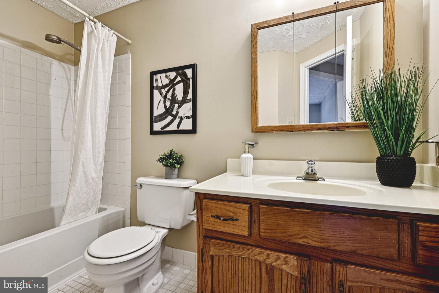 5555 FIRST STATESMAN LN, ALEXANDRIA, Virginia 22312, 3 Bedrooms Bedrooms, ,2 BathroomsBathrooms,Residential,For sale,5555 FIRST STATESMAN LN,VAFX2278750 MLS # VAFX2278750