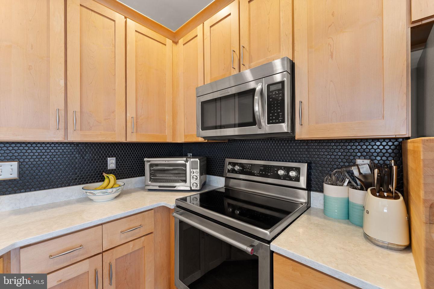 6377 SAINT TIMOTHYS LN, CENTREVILLE, Virginia 20121, 3 Bedrooms Bedrooms, ,2 BathroomsBathrooms,Residential,For sale,6377 SAINT TIMOTHYS LN,VAFX2281334 MLS # VAFX2281334