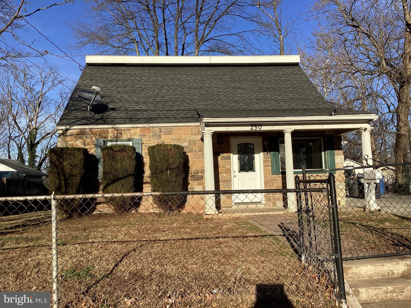 250 MANASSAS, MANASSAS PARK, Virginia 20111, 6 Bedrooms Bedrooms, ,2 BathroomsBathrooms,Residential,For sale,250 MANASSAS,VAPW2109104 MLS # VAPW2109104