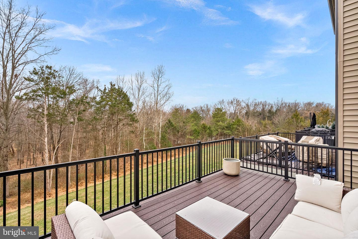 5237 RIDGEVIEW RETREAT DR, CHANTILLY, Virginia 20151, 4 Bedrooms Bedrooms, ,3 BathroomsBathrooms,Residential,For sale,5237 RIDGEVIEW RETREAT DR,VAFX2283212 MLS # VAFX2283212