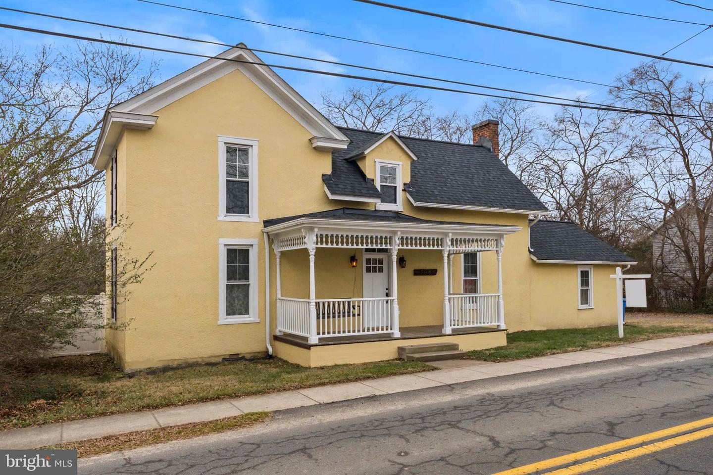 108 W MAIN ST, REMINGTON, Virginia 22734, 3 Bedrooms Bedrooms, ,2 BathroomsBathrooms,Residential,For sale,108 W MAIN ST,VAFQ2020032 MLS # VAFQ2020032