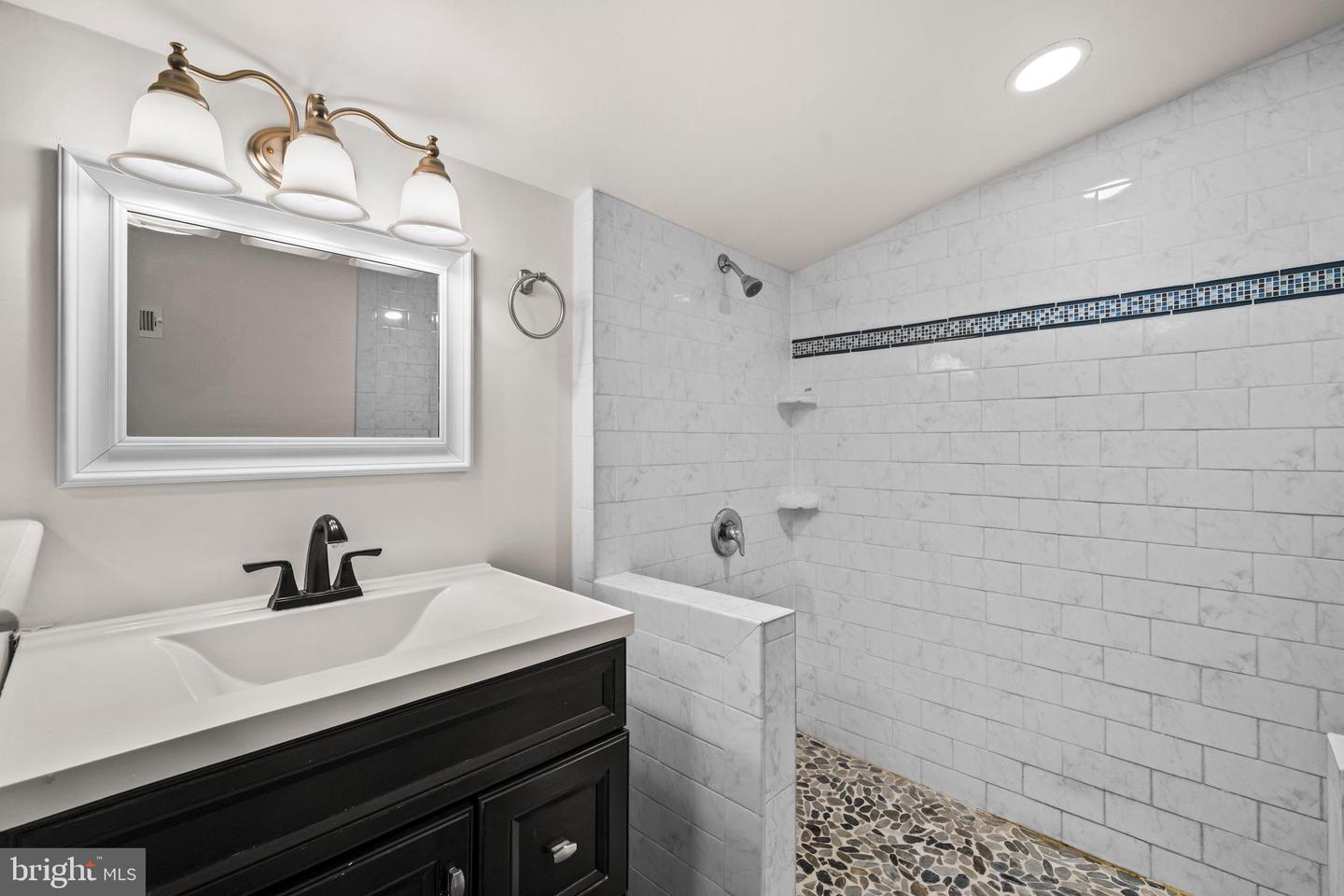 108 W MAIN ST, REMINGTON, Virginia 22734, 3 Bedrooms Bedrooms, ,2 BathroomsBathrooms,Residential,For sale,108 W MAIN ST,VAFQ2020032 MLS # VAFQ2020032