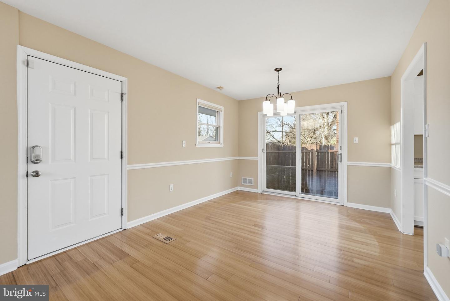 12708 VALLEYWOOD DR, WOODBRIDGE, Virginia 22192, 3 Bedrooms Bedrooms, ,2 BathroomsBathrooms,Residential,For sale,12708 VALLEYWOOD DR,VAPW2110860 MLS # VAPW2110860