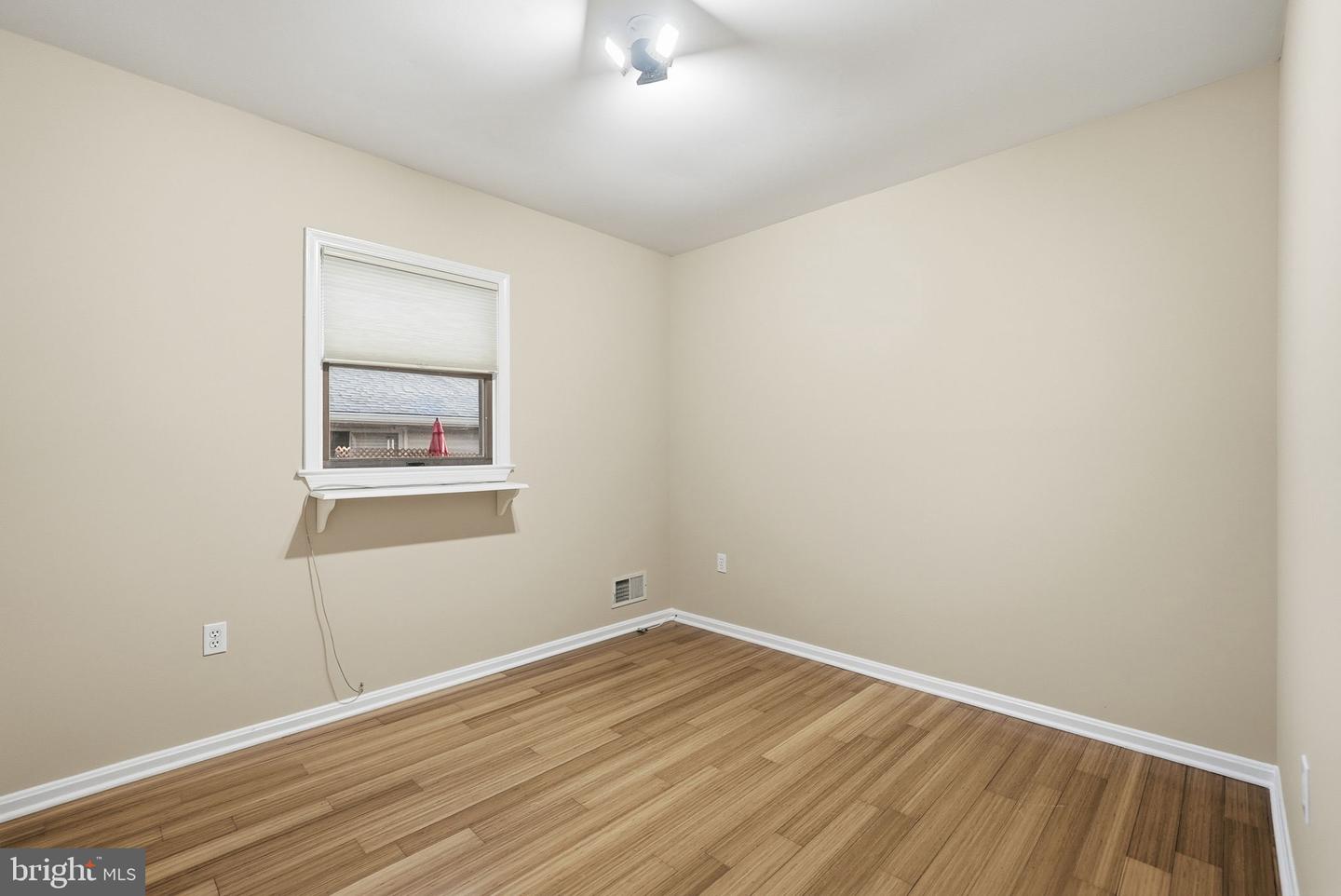 12708 VALLEYWOOD DR, WOODBRIDGE, Virginia 22192, 3 Bedrooms Bedrooms, ,2 BathroomsBathrooms,Residential,For sale,12708 VALLEYWOOD DR,VAPW2110860 MLS # VAPW2110860