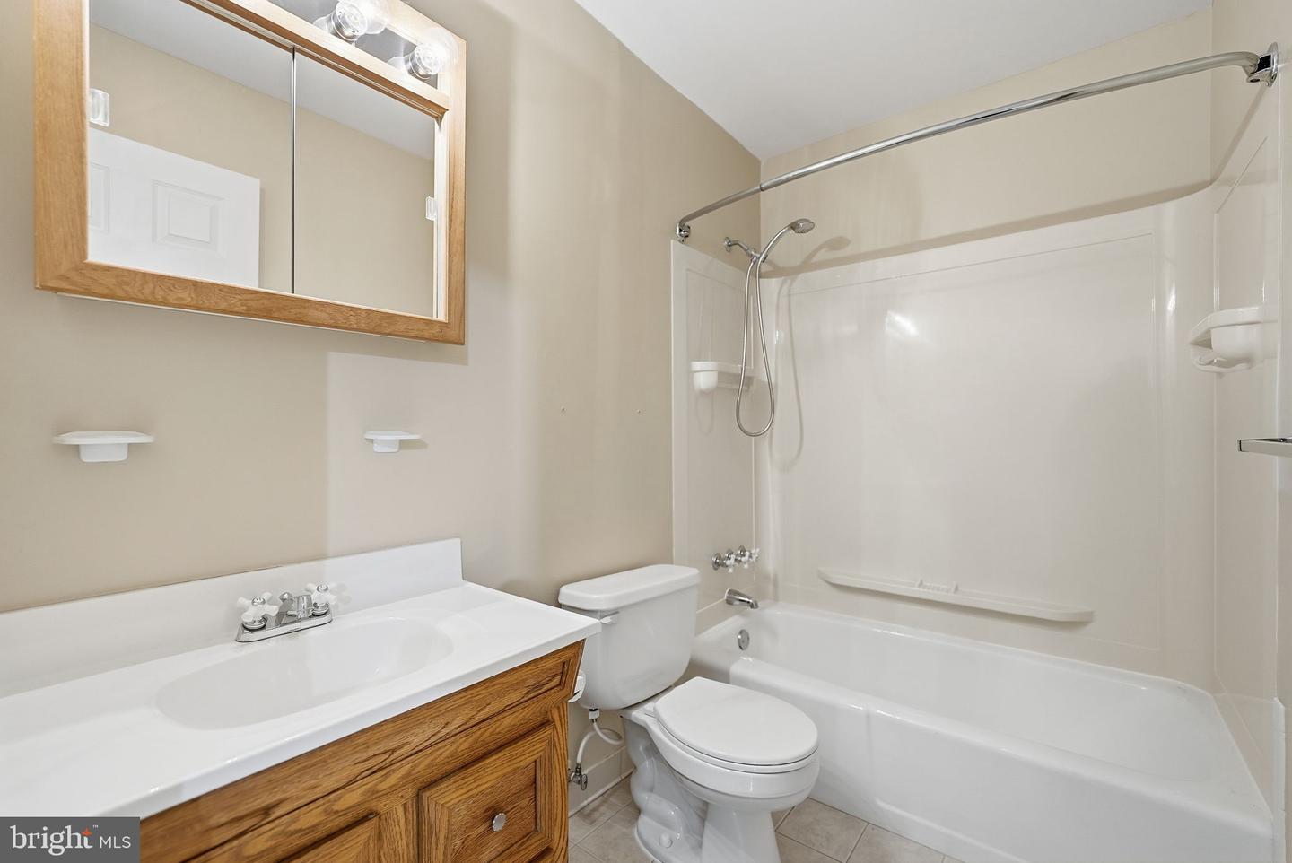 12708 VALLEYWOOD DR, WOODBRIDGE, Virginia 22192, 3 Bedrooms Bedrooms, ,2 BathroomsBathrooms,Residential,For sale,12708 VALLEYWOOD DR,VAPW2110860 MLS # VAPW2110860