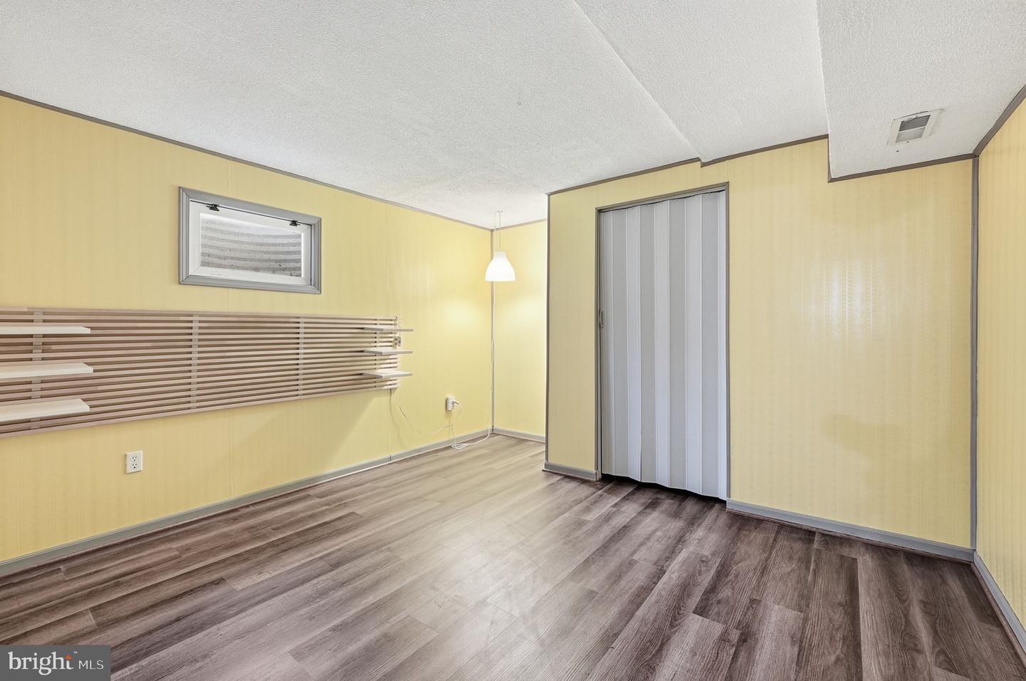 12708 VALLEYWOOD DR, WOODBRIDGE, Virginia 22192, 3 Bedrooms Bedrooms, ,2 BathroomsBathrooms,Residential,For sale,12708 VALLEYWOOD DR,VAPW2110860 MLS # VAPW2110860