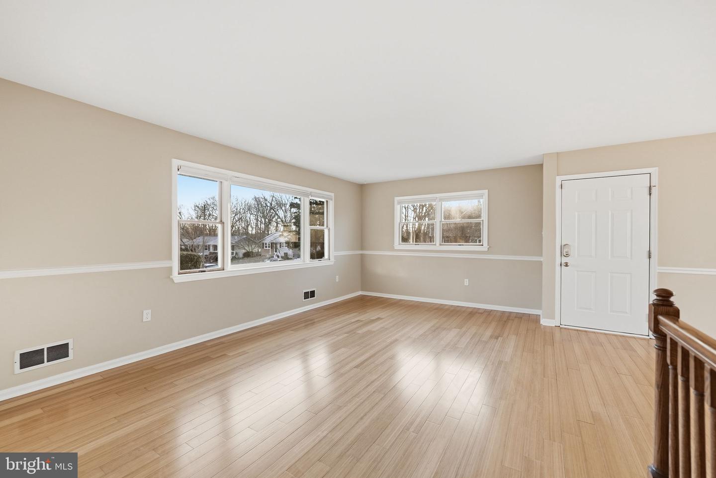 12708 VALLEYWOOD DR, WOODBRIDGE, Virginia 22192, 3 Bedrooms Bedrooms, ,2 BathroomsBathrooms,Residential,For sale,12708 VALLEYWOOD DR,VAPW2110860 MLS # VAPW2110860